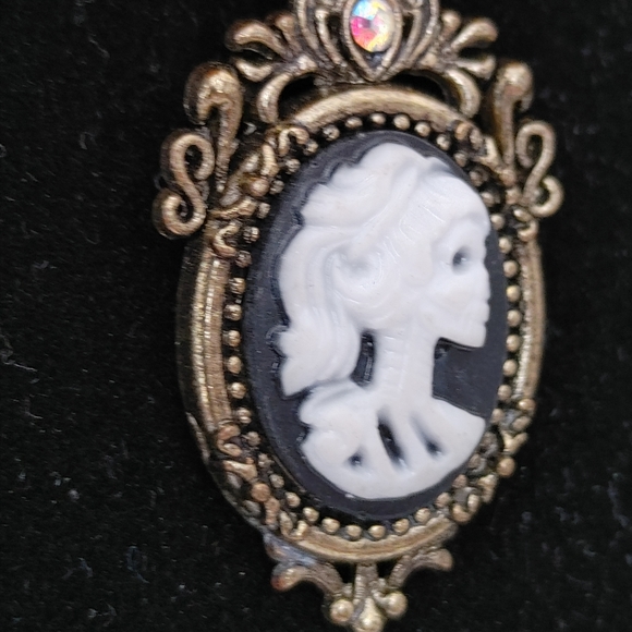 Halloween repurposed vintage 21" beaded necklace - Picture 4 of 5